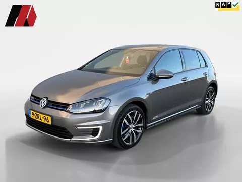 Volkswagen Golf 1.4 TSI GTE | Cruise | Camera | LED