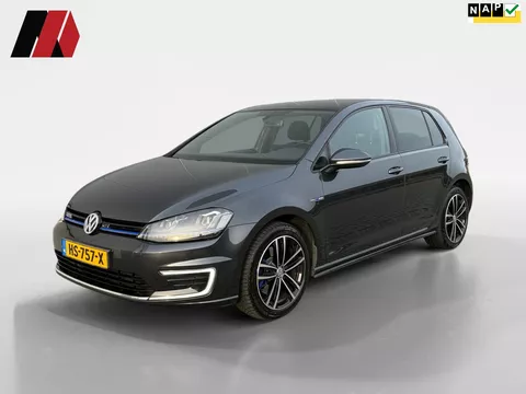 Volkswagen Golf 1.4 TSI GTE | Cruise | PDC | LED
